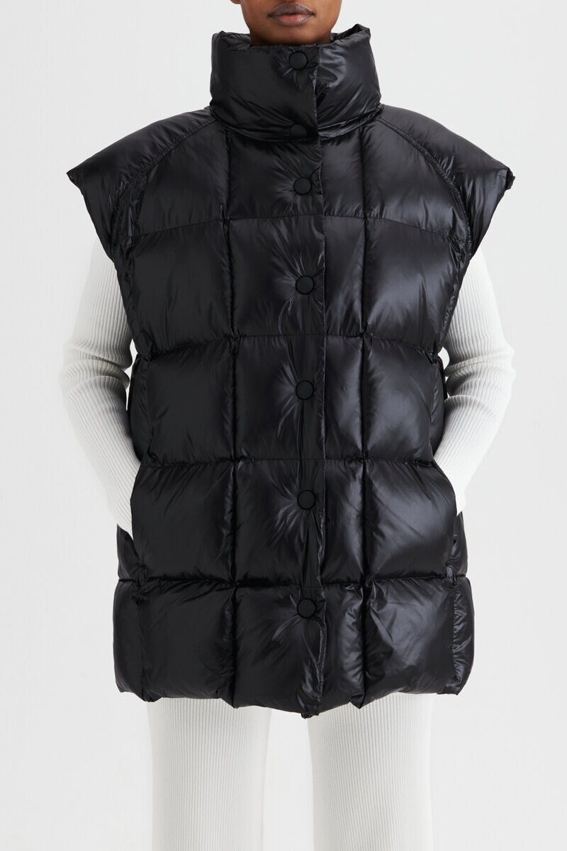 black puffer womens vest