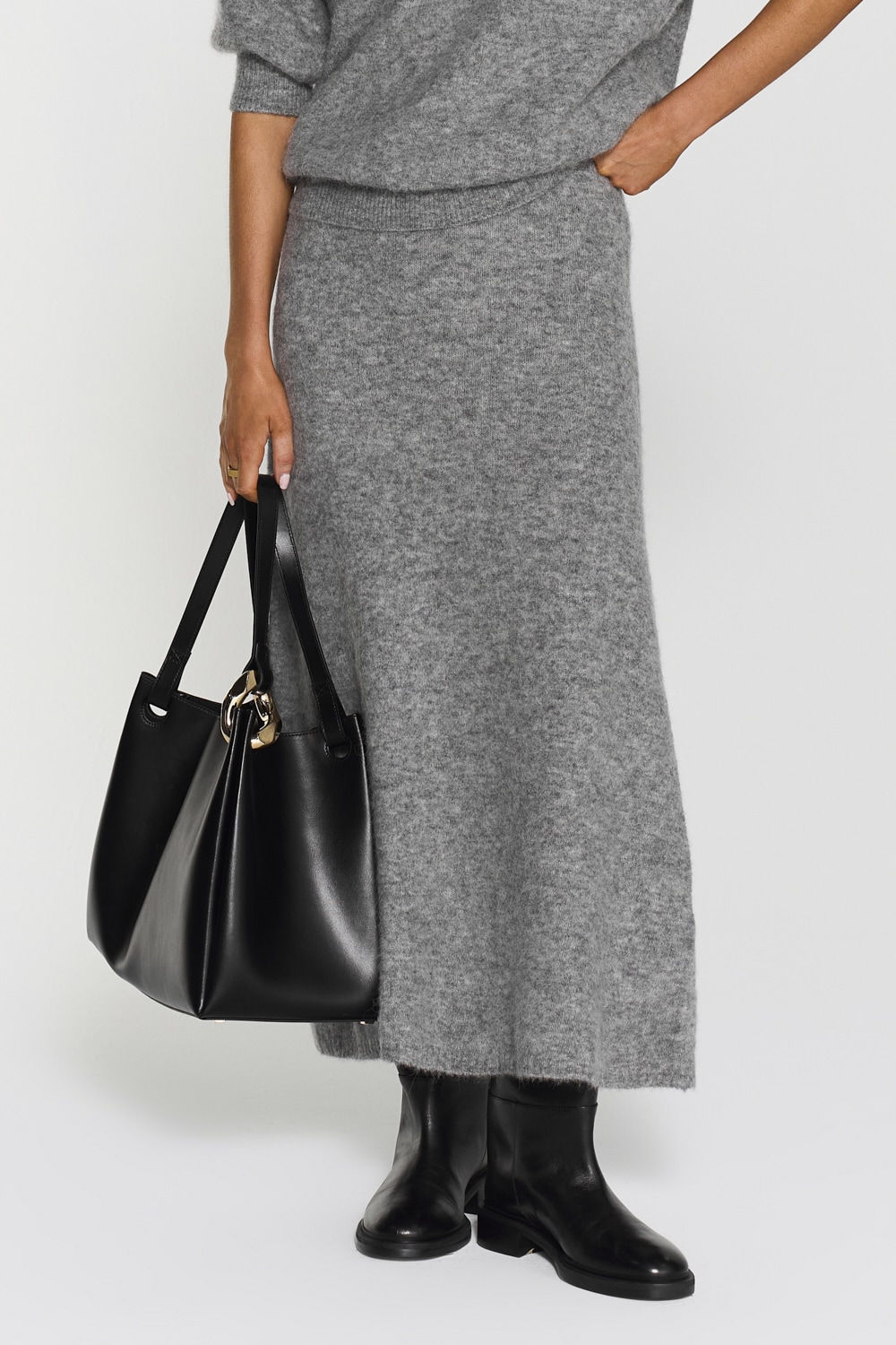 Israa Knitted Skirt