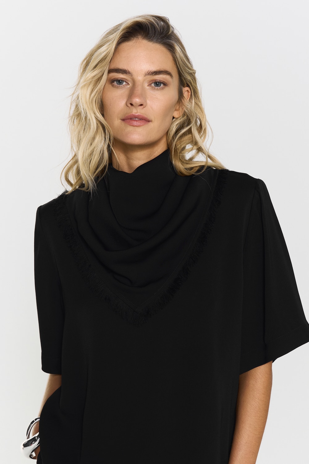 Zuri Fringe Scarf