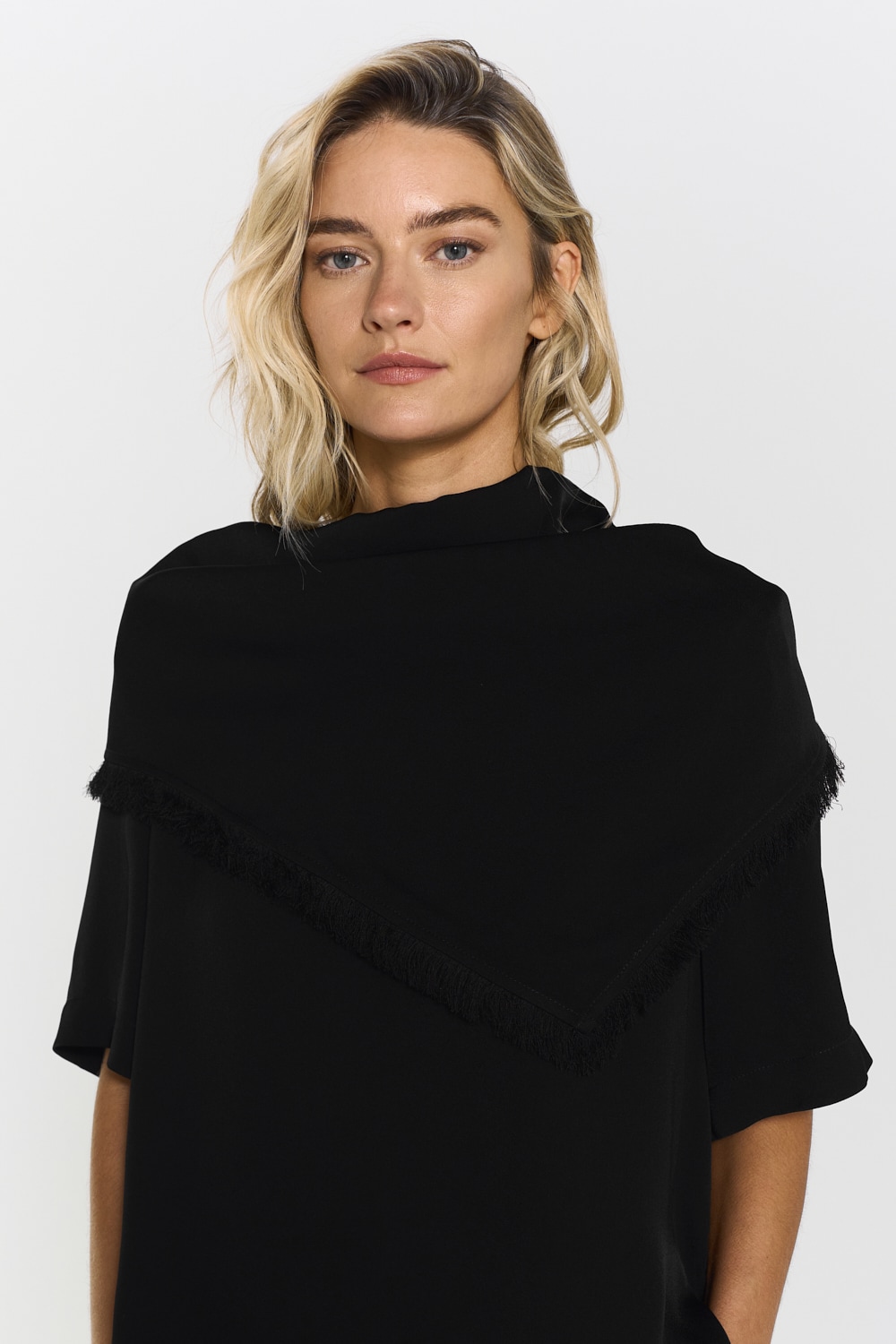 Zuri Fringe Scarf