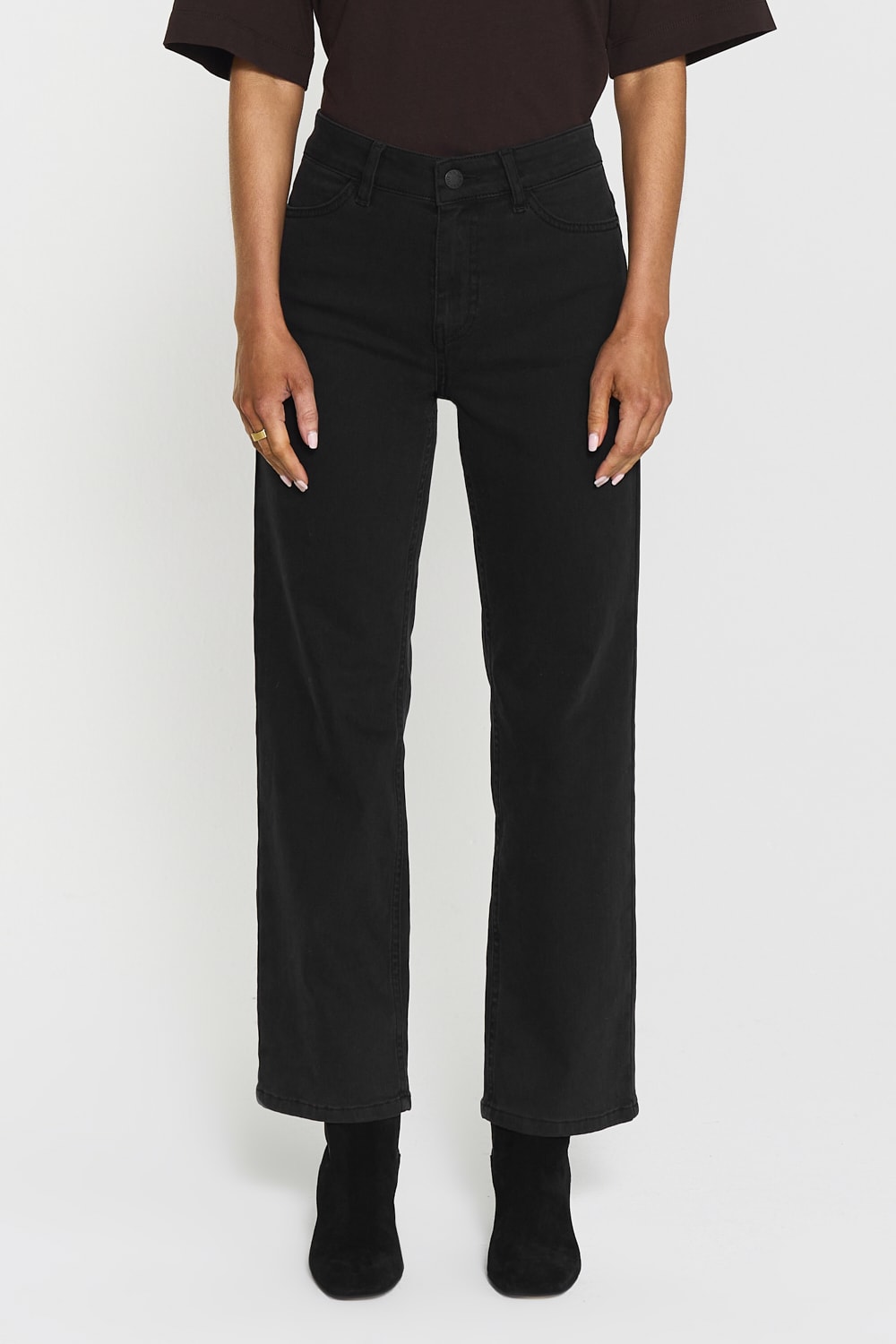 Nelly Jeans