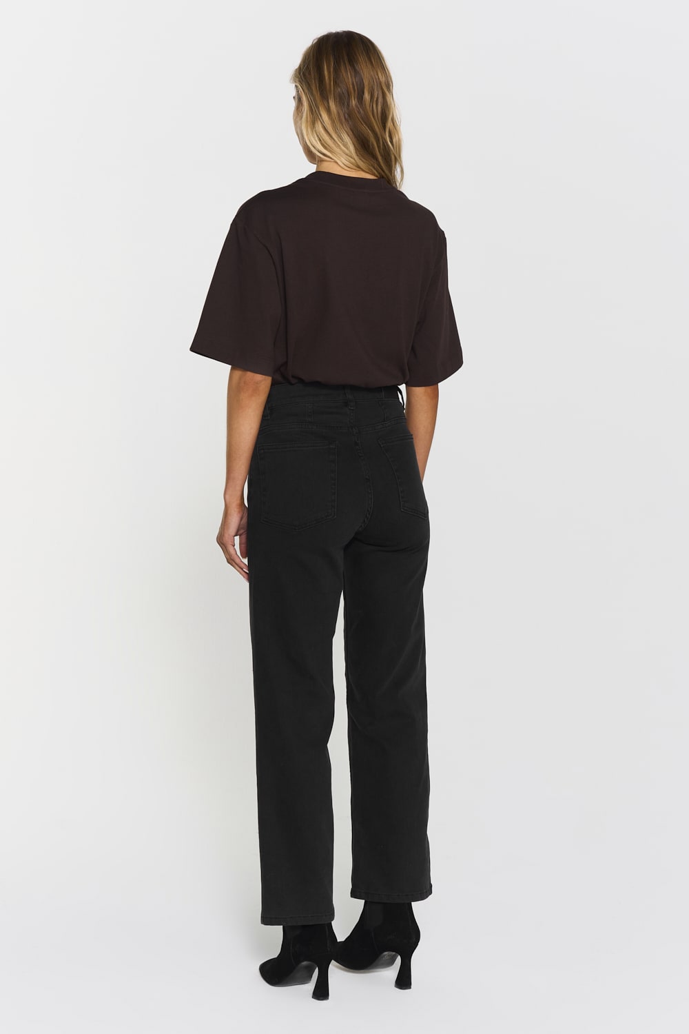 Chelsey Tee
