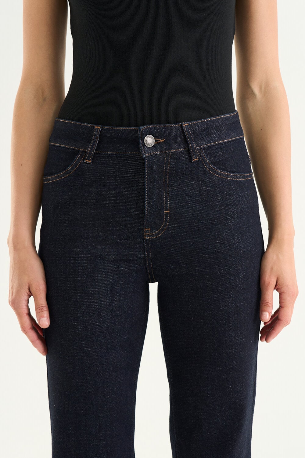 Nora Jeans