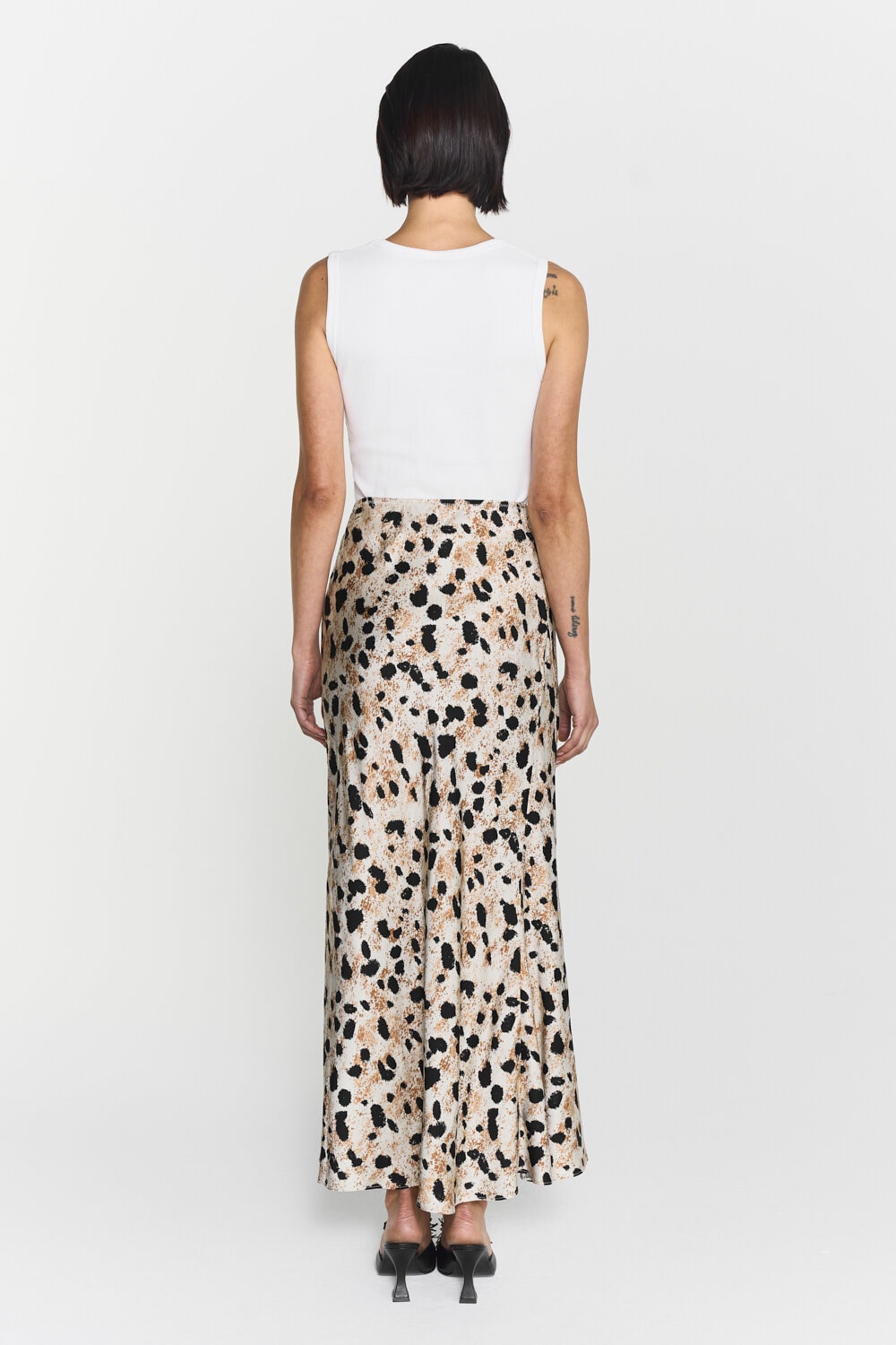 Nilea Satin Midi Skirt