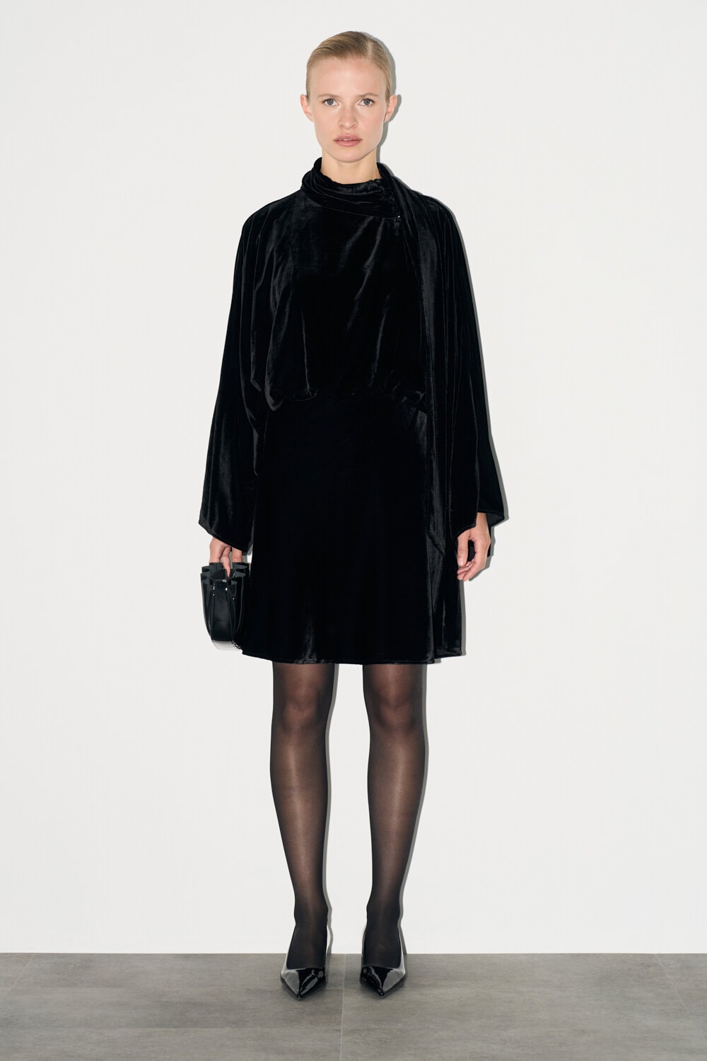 Ulara Velvet Dress