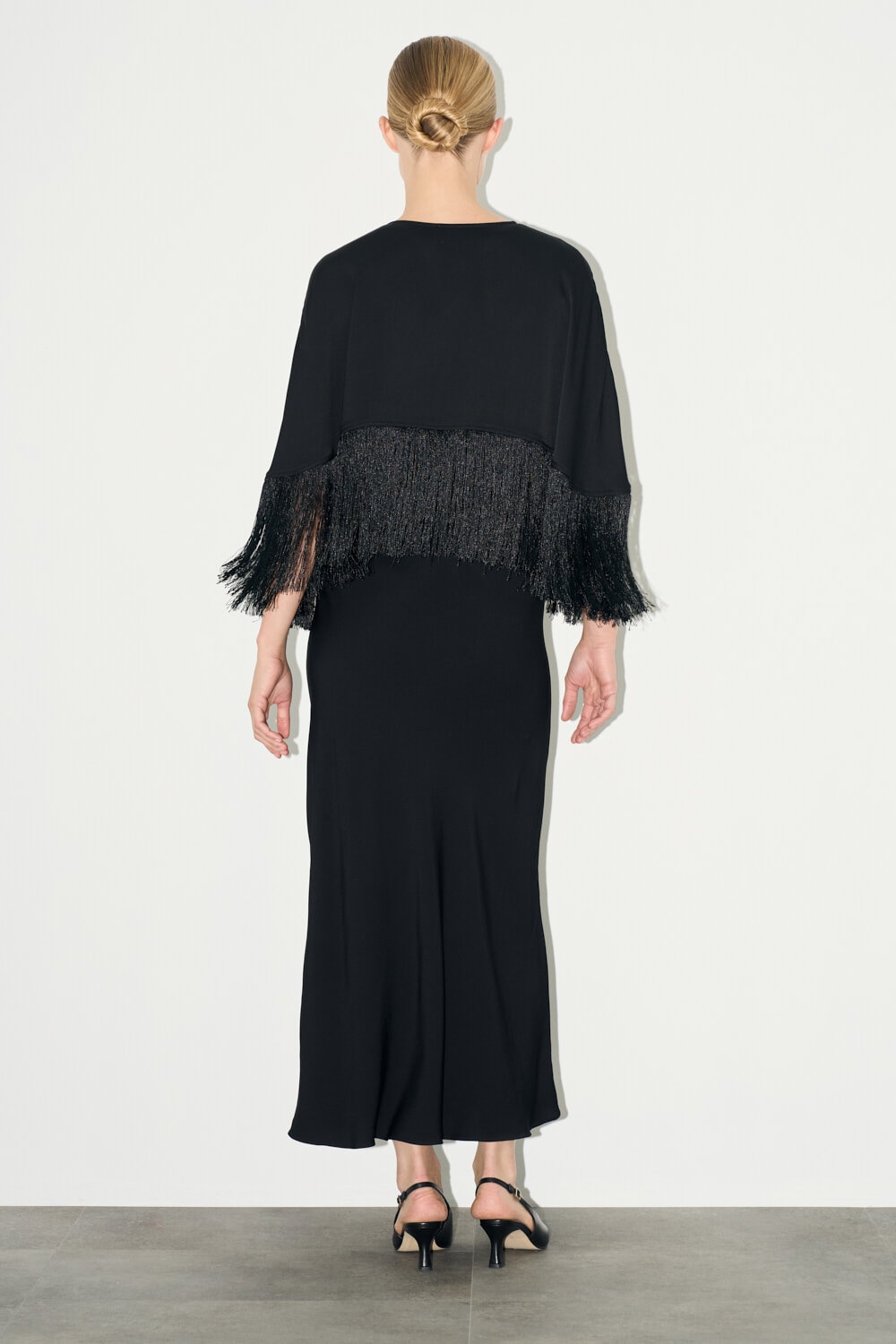 Dania Fringe Cape
