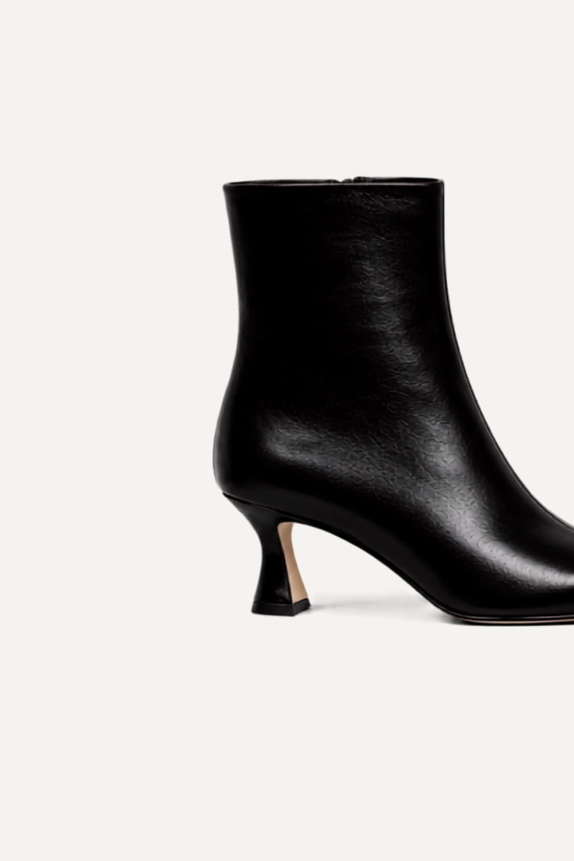 Celle Boots