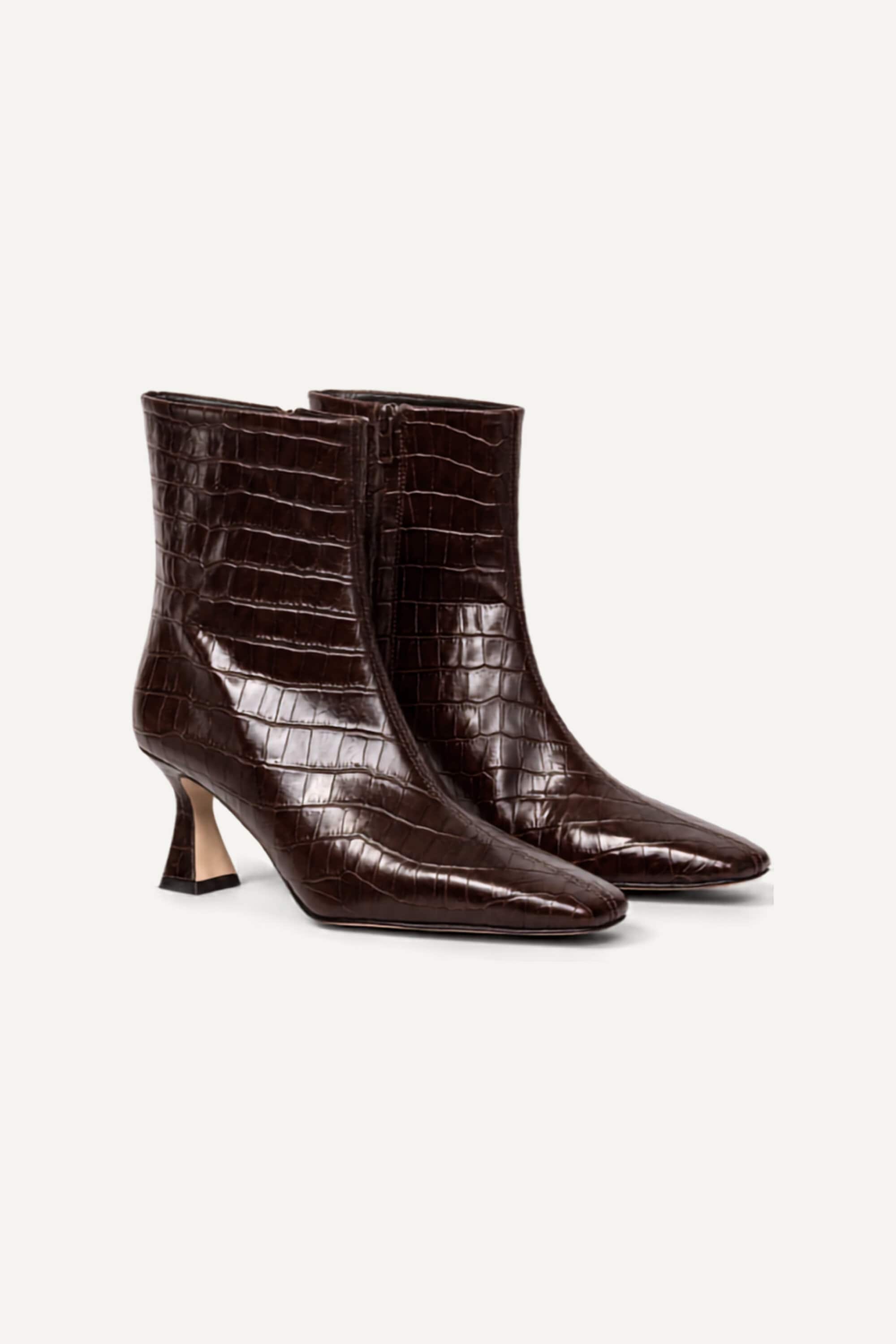 Celle Boots