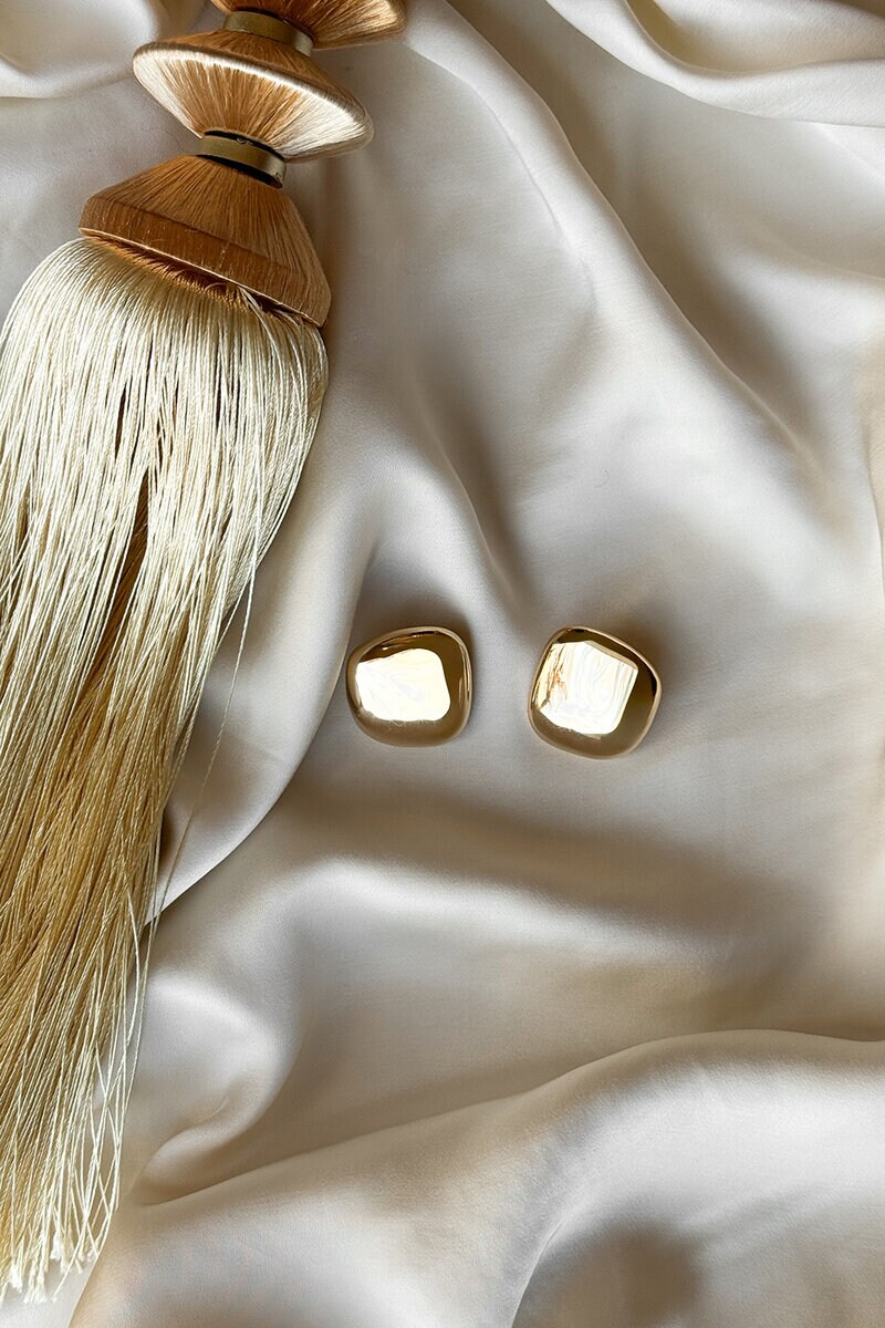 Product Image for Taida Chunky Earrings
