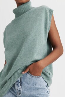 750712_Trina-Top-Muted-Green-13